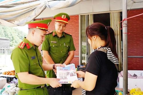 Giữ bình yên thôn bản trước hiểm họa ma túy