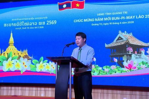Gặp mặt cán bộ, lưu học sinh Lào nhân dịp Tết cổ truyền Bun-pi-may