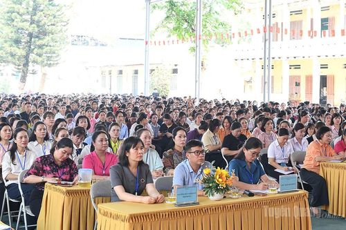 Hơn 1.700 thí sinh tham dự kỳ tuyển dụng viên chức ngành Giáo dục