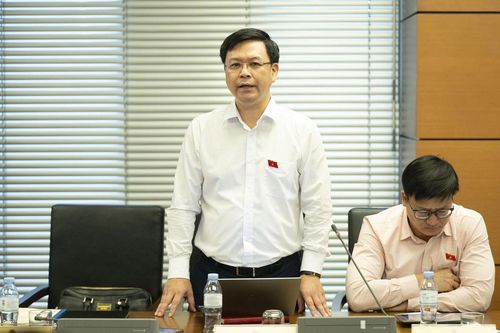 Đại biểu hiến kế chặn thực phẩm bẩn tuồn vào trường học