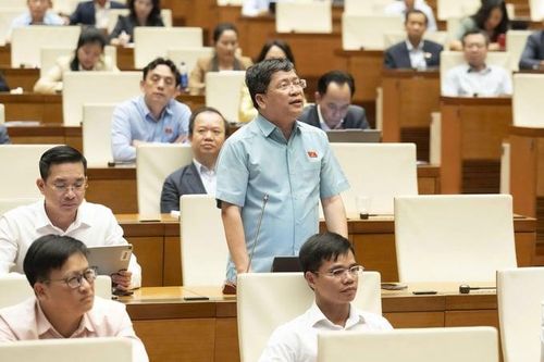 Đại biểu kiến nghị nâng dự trữ xăng dầu lên 90 ngày, giảm phụ thuộc nhập khẩu