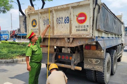 TP. Hồ Chí Minh: Tổng rà soát hơn 6.400 xe tải cơi nới, hoán cải