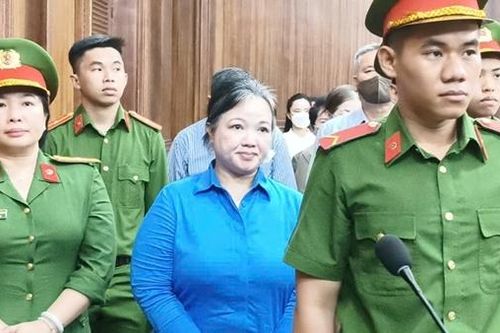 Vụ 'biến' đất công thành đất tư: Nhiều bị cáo khóc, ăn năn nhận lỗi