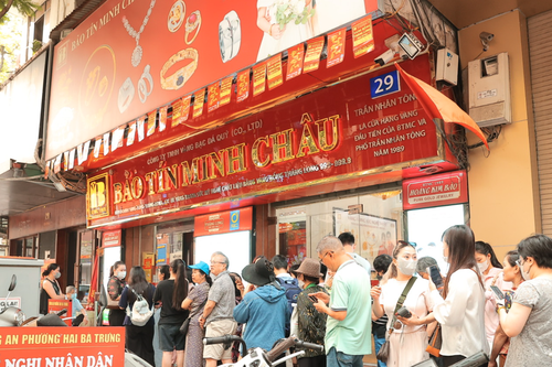 Hoạt động giao dịch mua bán vàng tại Bảo Tín Minh Châu diễn ra ổn định, bình thường