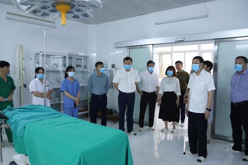 Ký kết thỏa thuận hợp tác toàn diện giữa Bệnh viện Đa khoa tỉnh và Bệnh viện Ung bướu Hà Nội