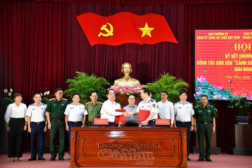 Tỉnh ủy Cà Mau và Đảng ủy Cảnh sát biển Việt Nam phối hợp thực hiện công tác dân vận giai đoạn 2026-2030