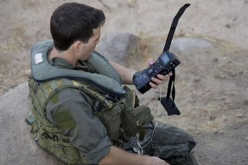 Siêu công nghệ 'nghe' nhịp tim, định vị phi công F-15E mắc kẹt tại Iran