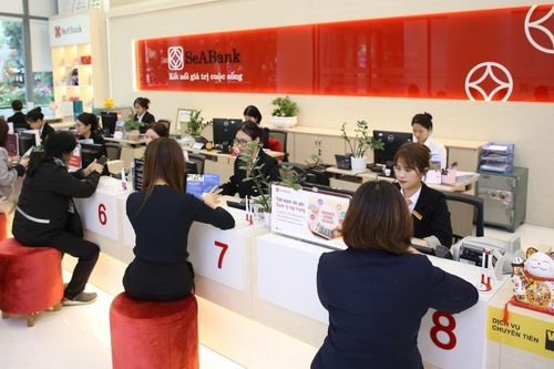 Nhiều ngân hàng bắt đầu giảm lãi suất