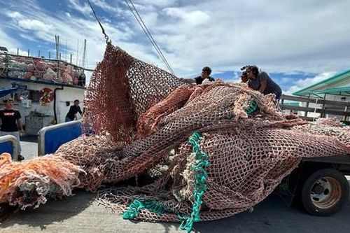 Biến rác thải nhựa thành vật liệu làm đường - giải pháp mới cho ô nhiễm biển