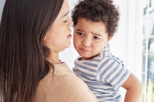 Đưa 4 người đi xét nghiệm ADN tìm cha cho con, cái kết ngoài dự đoán