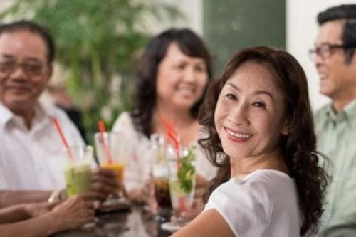 Nghỉ hưu rồi mới thấm: 3 kiểu người càng gặp càng mệt, tuổi già khó bình yên