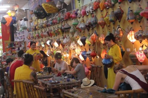 Đến làng nghề đèn lồng Hội An, tận hưởng những trải nghiệm đầy thú vị và mới mẻ