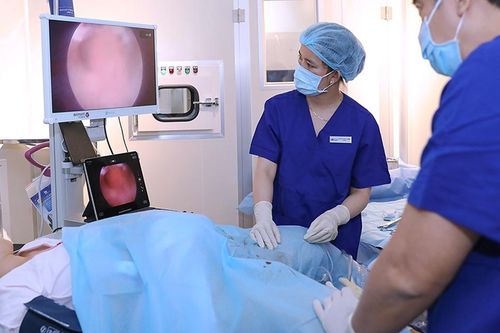 Người phụ nữ 34 tuổi hạnh phúc sinh con sau 5 năm vô sinh không rõ nguyên nhân