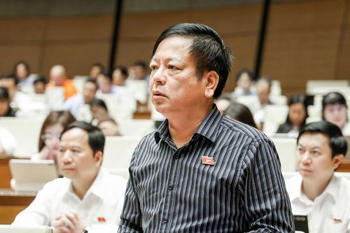 Lo lắng việc chủ tịch xã không được ủy quyền ký giấy khai tử, chứng nhận kết hôn