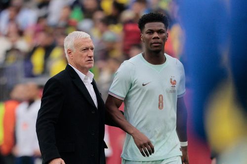 Real Madrid đưa Didier Deschamps vào tầm ngắm cho mùa tới