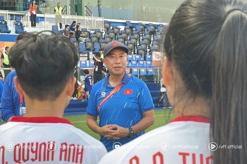 HLV Okiyama Masahiko: 'Gặp U20 nữ Nhật Bản giúp chúng tôi rút ra nhiều kinh nghiệm'