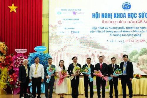 Tập trung đào tạo, nghiên cứu ứng dụng trong lĩnh vực y tế