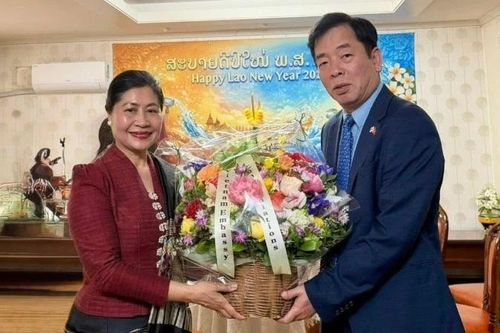 Đại sứ quán Việt Nam tại Hàn Quốc chúc Tết Bunpimay của Lào