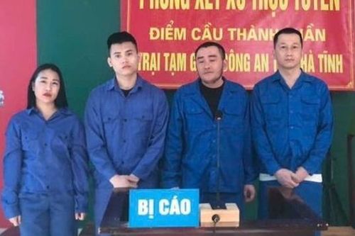 Xộ khám cả đám