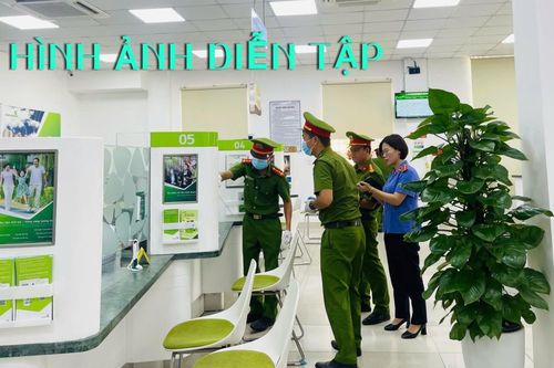 Công an phường diễn tập xử lý tình huống cướp ngân hàng