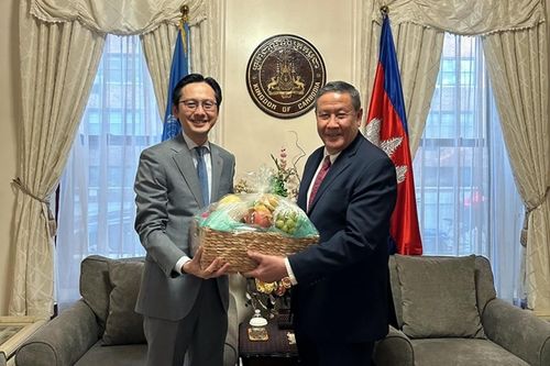 Phái đoàn Thường trực Việt Nam tại LHQ chung vui Tết cổ truyền của Lào và Campuchia tại New York