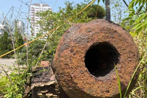 Cận cảnh dỡ bỏ công trình bảo tàng trên nền móng Di tích quốc gia Thành Điện Hải