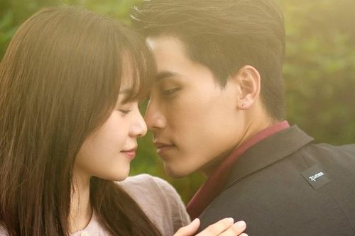 Cặp đôi Việt gây sốt