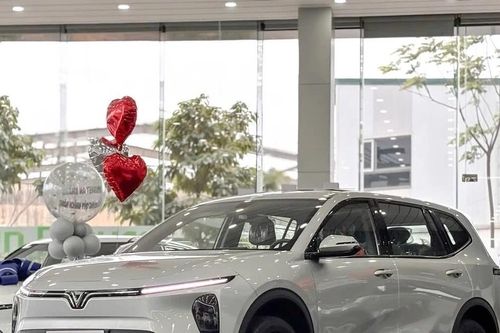 Thị trường ôtô quý 1/2026 tăng trưởng mạnh, xe điện trở thành 'trụ cột' mới