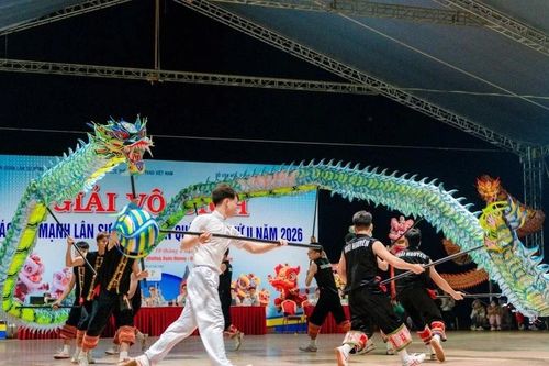 Rộn ràng nhịp trống, uyển chuyển bước nhảy Lân Sư Rồng tại Lâm Viên