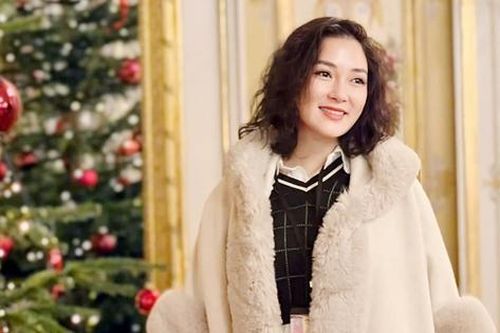 Hoa hậu nổi tiếng xinh đẹp nhưng không chọn hào quang showbiz, cuộc sống kín tiếng ở tuổi 41