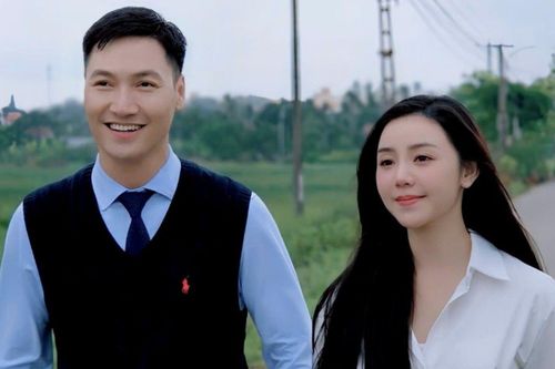 Mạnh Trường 'dạm ngõ' Quỳnh Kool