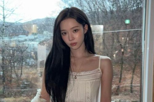 Winter (aespa) khoe vẻ đẹp chuẩn nàng thơ trong loạt ảnh mới