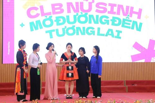 Gần 100 nữ sinh tranh tài cuộc thi kiến thức, kỹ năng