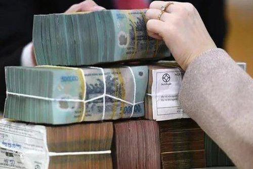 Các doanh nghiệp dồn dập chốt quyền chia cổ tức tuần tới, tỷ lệ cao nhất 130%