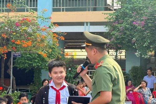 Nâng cao nhận thức pháp luật cho học sinh