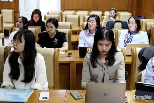 Kỹ năng phỏng vấn cho người làm báo hiện đại