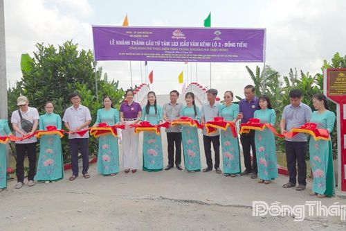 Trường Xuân: Khánh thành cầu Từ Tâm 183
