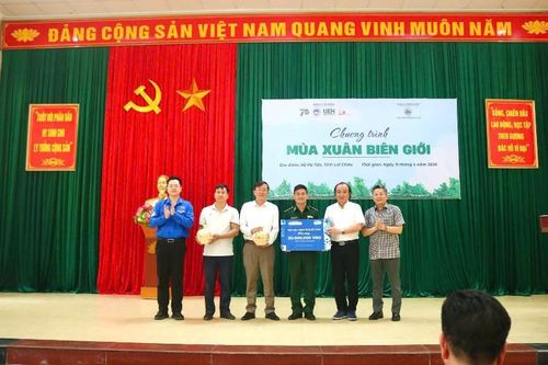 Chương trình 'Mùa xuân biên giới'