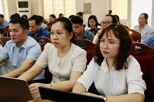 Trên 120 đại biểu được tập huấn về điều tra cơ sở hành chính, sự nghiệp