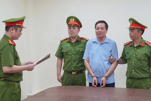 Góc nhìn văn hóa: Không thể dung thứ 'ăn chặn' tiền của người yếu thế