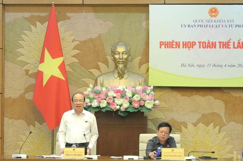 Ủy ban Pháp luật và Tư pháp họp phiên toàn thể lần thứ 3