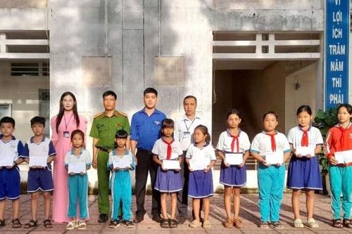 Chuyện 'ba nhất' của một phó trưởng Công an xã