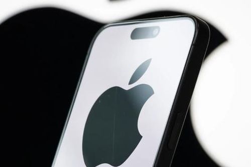 iPhone gập đầu tiên của Apple 'chốt lịch' ra mắt tháng 9