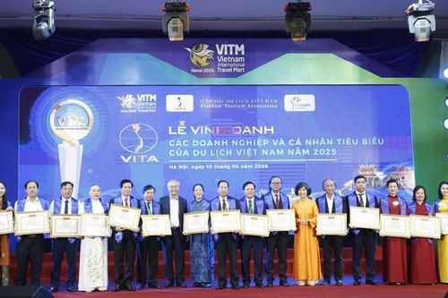 Vinh danh 221 cá nhân, doanh nghiệp tiêu biểu ngành Du lịch 2025