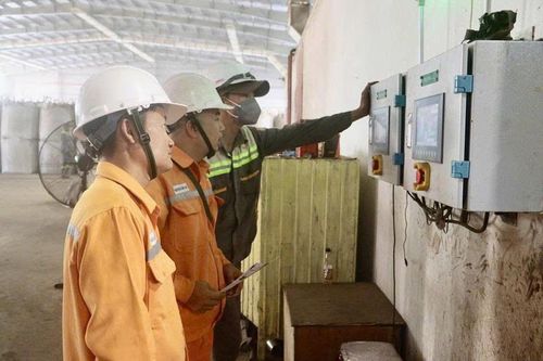Nhiều mô hình hay nhằm tiết kiệm điện mùa nắng nóng ở Quảng Trị