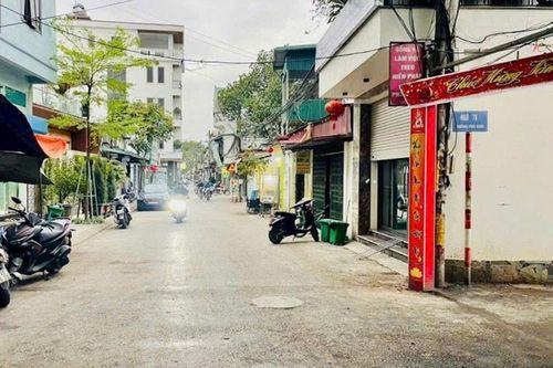 Bố vợ tuyên bố cho mảnh đất, tôi đến tận nơi xem mà muốn khóc, không nghĩ mình lại có ngày này
