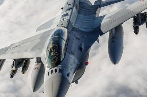 Bahrain dùng tiêm kích F-16 Block 70 khai hỏa bắn hạ UAV Iran