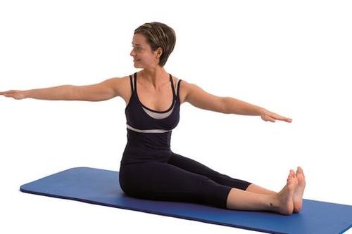 3 bài tập pilates giúp thư giãn cột sống, giảm đau lưng