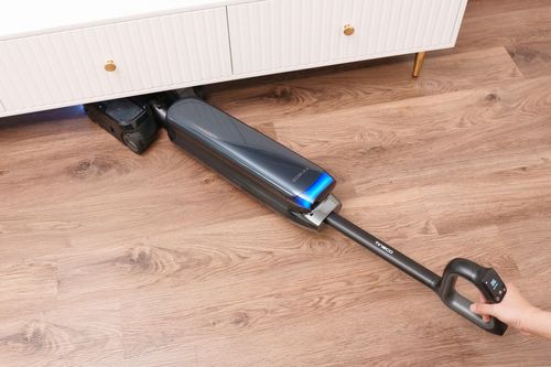 Máy lau nhà bằng nước nóng cho người 'lười'