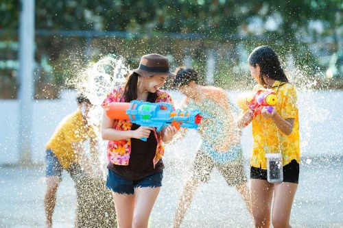 Lễ hội Songkran 2026: Những khoảnh khắc bùng nổ mùa té nước